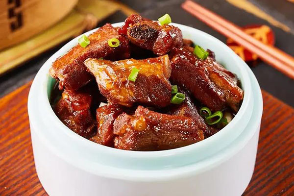米丞相小碗菜加盟费多少钱:5-10万（月利润6万）