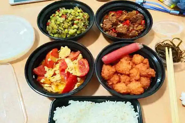 江南家小碗菜加盟费多少:23.99万（月利润4万起）