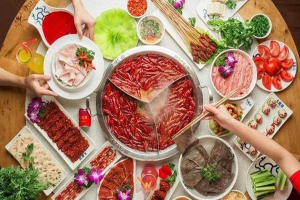 火锅店没生意怎么补救:丰富菜品、搞活动、优化人员