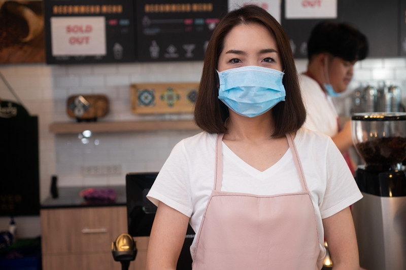 从业者未规范佩戴口罩，鼓浪屿10家餐饮店被责令整改