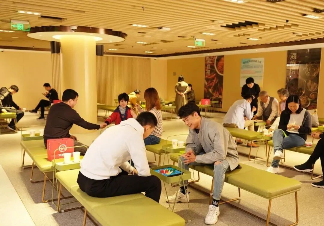 半年亏损2.67亿！海底捞要啃“硬骨头”了