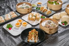 “奈雪生活”在深圳正式亮相；顺丰全面布局预