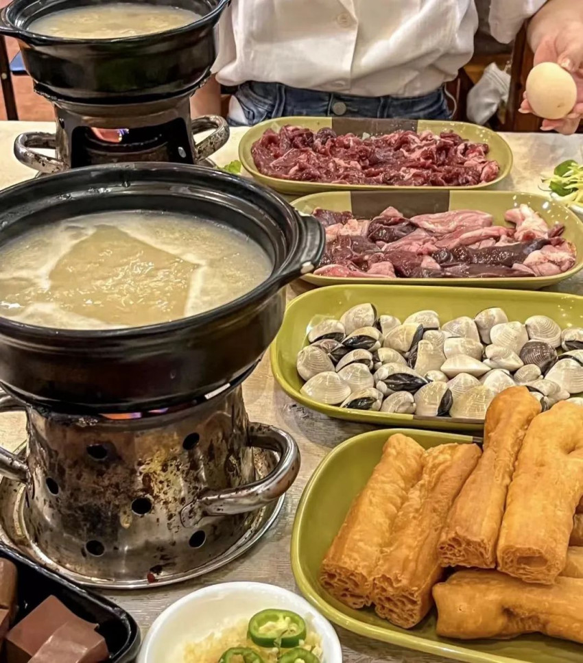 粥水也能做锅底！小众的粥底火锅靠“鲜甜”闯