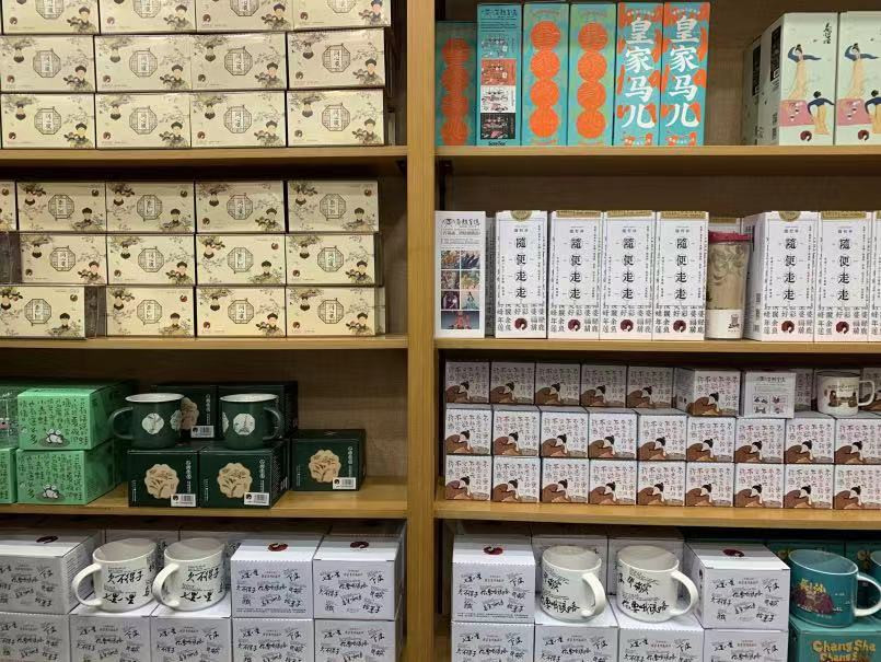 “集装箱风”“后备箱风”走红，新餐饮空间生意越来越吃香？