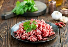 因产品中含有异物，美国泰森食品召回9万多磅牛