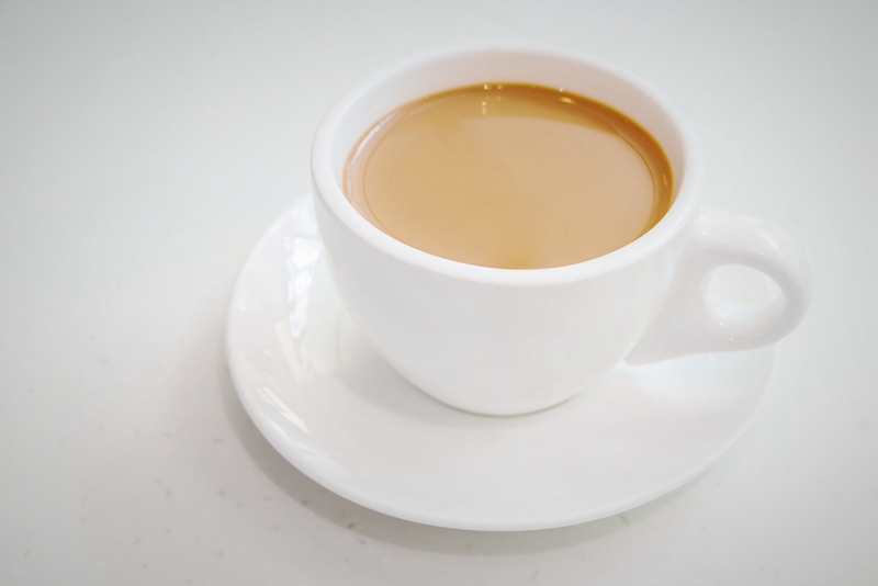 新茶饮扎堆“喝”咖啡，两大流量饮品都想要