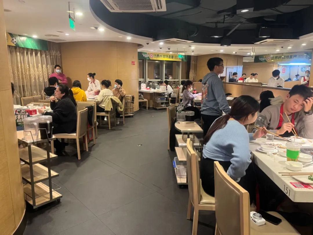 恢复堂食后，营业额却不到五成！餐饮业遭遇煎熬的“阵痛期”