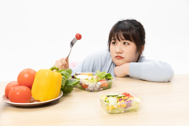 轻食跌倒,咖啡怕是也吃不饱?