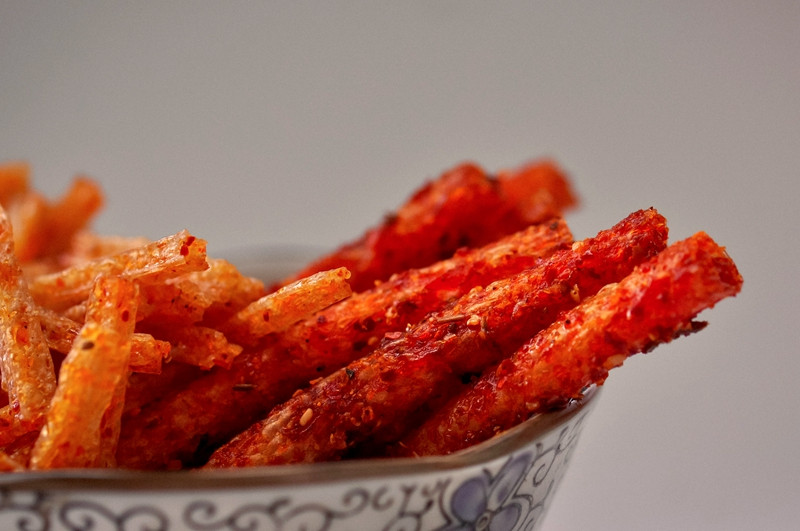 卫龙辣条打三折上市!