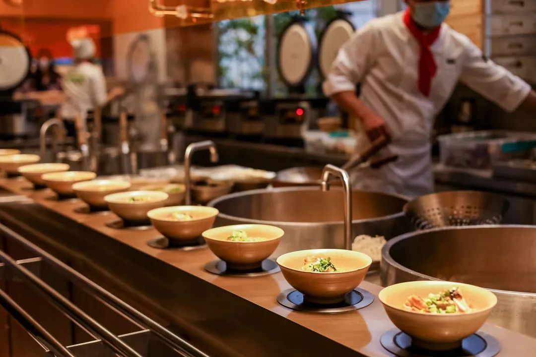 “小女当家”3.0旗舰店亮相,日均营收6万!续写现炒快餐传奇