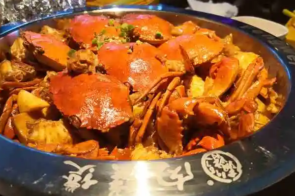 疯味1987肉蟹煲费多少?