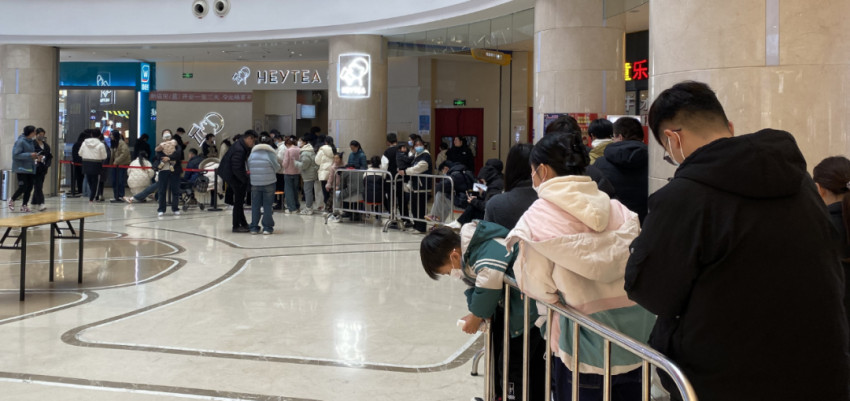呷哺呷哺2022年预亏至少3.2亿；喜茶开放海外事业合伙人申请
