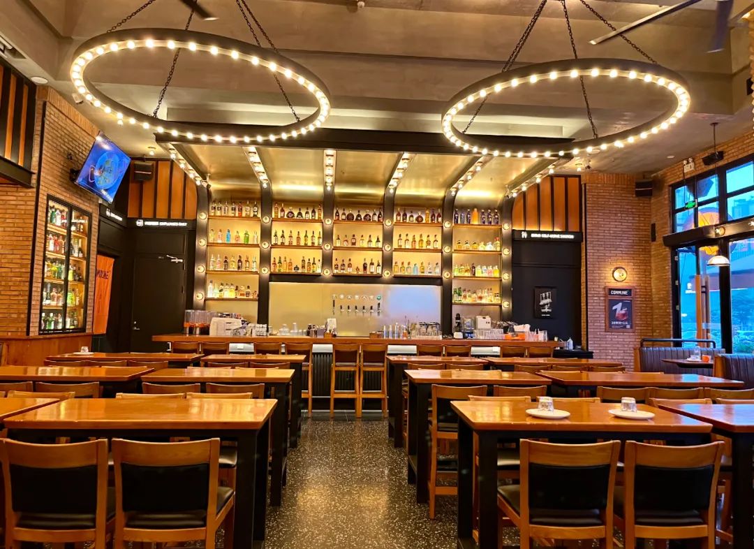 招兵买马,在上海、广州两地试水!小红书也要来餐饮业搞钱?