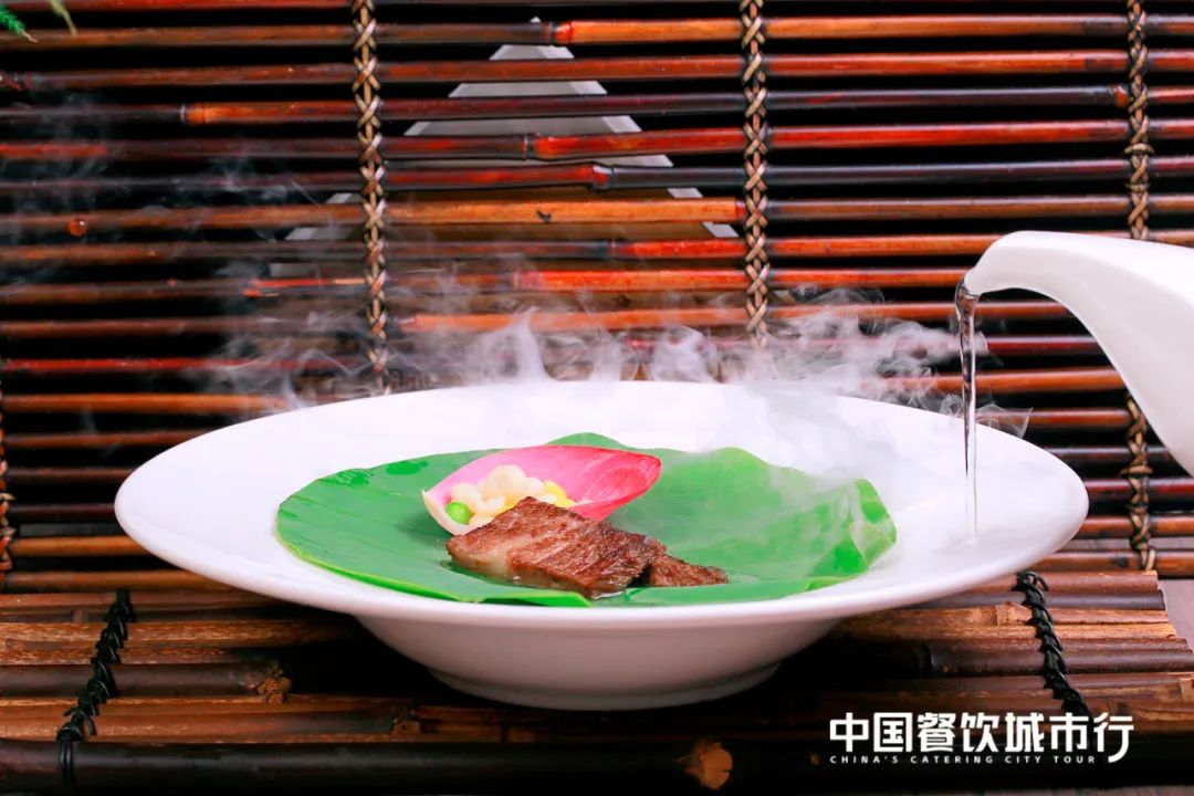 品鉴川菜之美,红咖饭局在水井·黉馆精彩上演