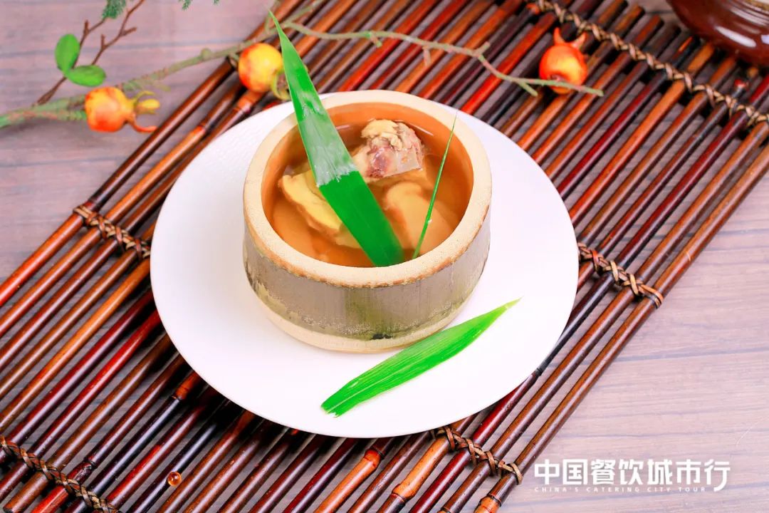 品鉴川菜之美,红咖饭局在水井·黉馆精彩上演