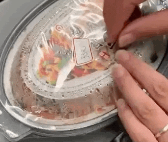 动车盒饭35元价签下面竟还藏着15元零售价!12306回应了