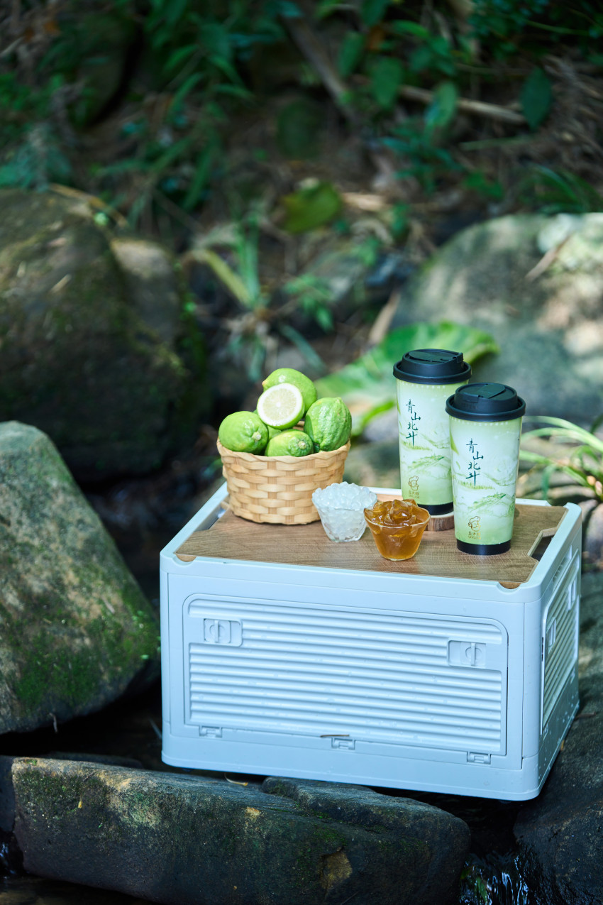 柠檬茶创新造传奇,丘大叔这波上新赢麻了