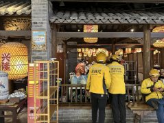 ﻿小长假旅游热助推餐饮复苏 热门城市外卖异地