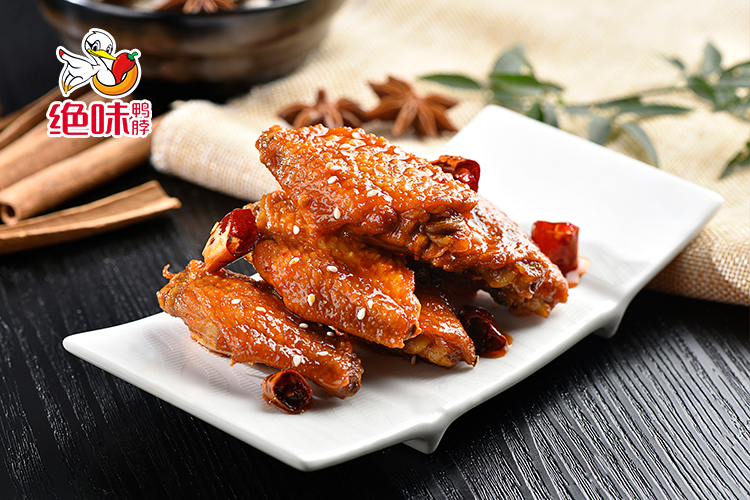 绝味鸭脖加盟费用明细分析2023，小吃店加盟费用和加盟条件明细