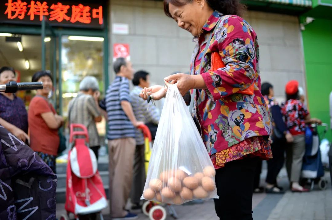 从促销进阶到穷鬼套餐，这种转变透露出哪些值得关注的信号？