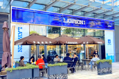 罗森便利店首个咖啡屋开业