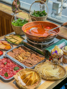 半年增长48.3%！酸汤火锅爆火，3大趋势显现